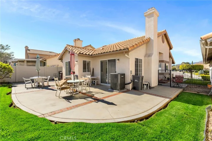 5218 Long Cove Road, Banning, California 92220