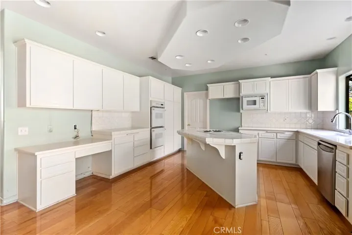 30616 Kristin Court, Redlands, California 92373
