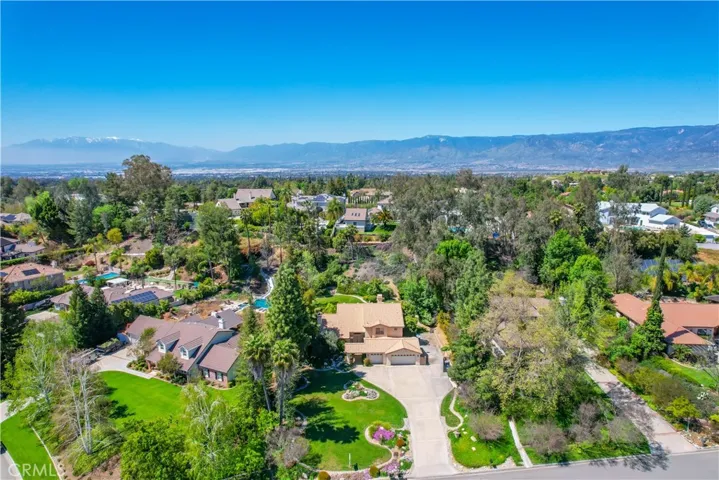 30616 Kristin Court, Redlands, California 92373