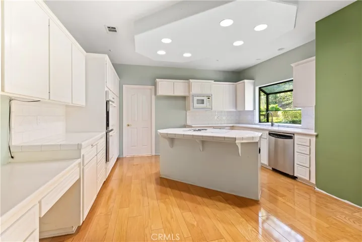30616 Kristin Court, Redlands, California 92373