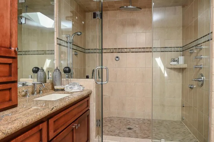 122 Calle Larga, Los Gatos, California 95032