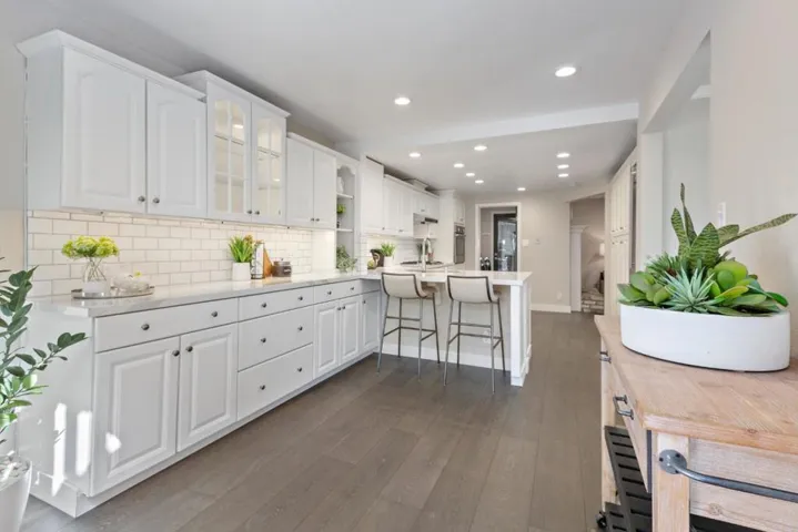 1661 Sugarloaf Drive, San Mateo, California 94403