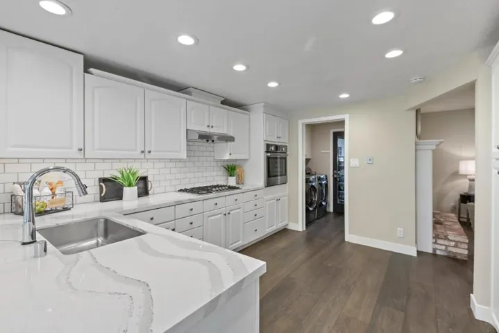 1661 Sugarloaf Drive, San Mateo, California 94403