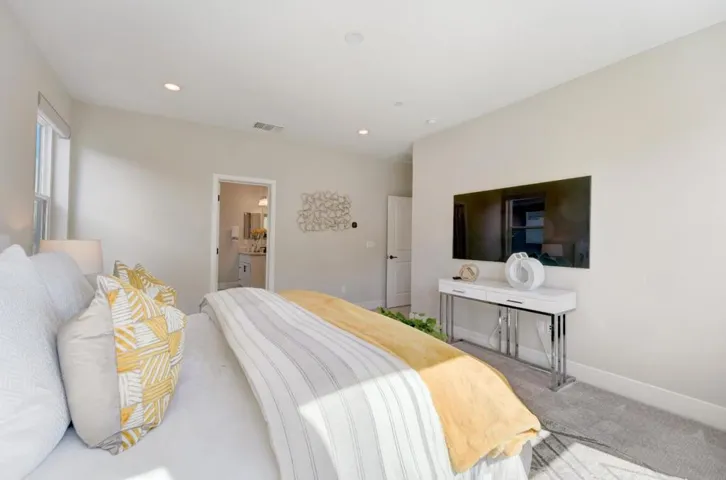 452 Waters Park Circle, San Mateo, California 94403