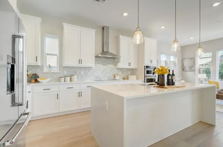 452 Waters Park Circle, San Mateo, California 94403