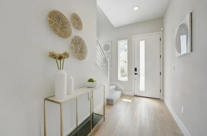 452 Waters Park Circle, San Mateo, California 94403
