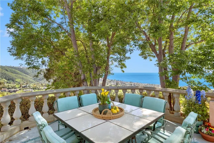 Dine outside while soaking up the ocean views.