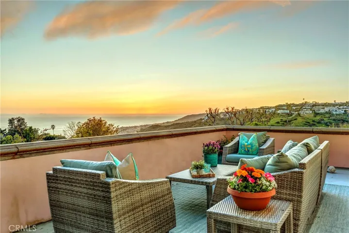 1959 Temple Hills Drive, Laguna Beach, California 92651
