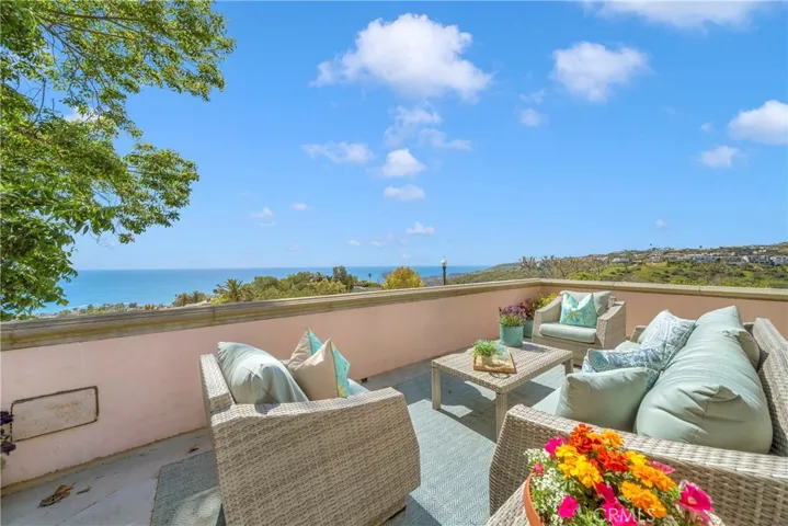 1959 Temple Hills Drive, Laguna Beach, California 92651