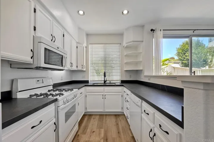 582 Sweet Pea Place, Encinitas, California 92024