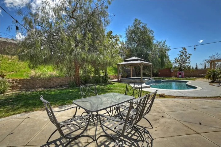 10315 Fremont Street, Yucaipa, California 92399