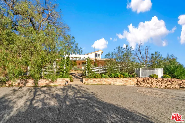 2300 Mcreynolds Road, Malibu, California 90265