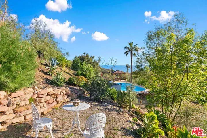 2300 Mcreynolds Road, Malibu, California 90265