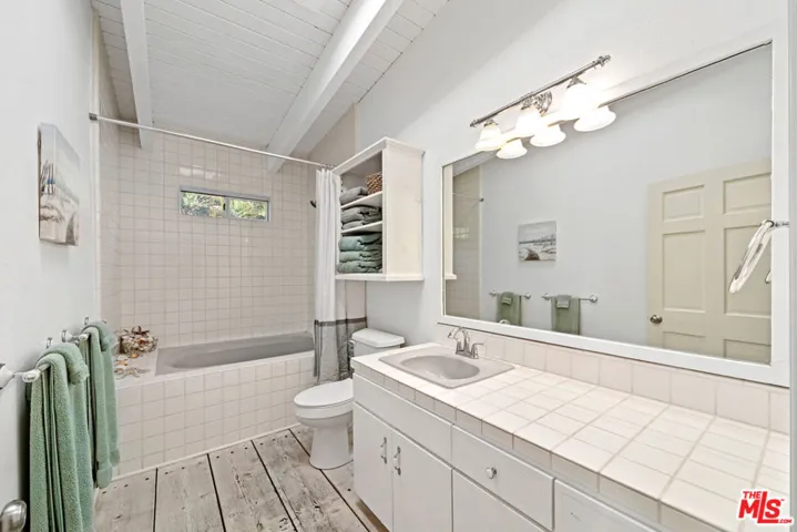 2300 Mcreynolds Road, Malibu, California 90265