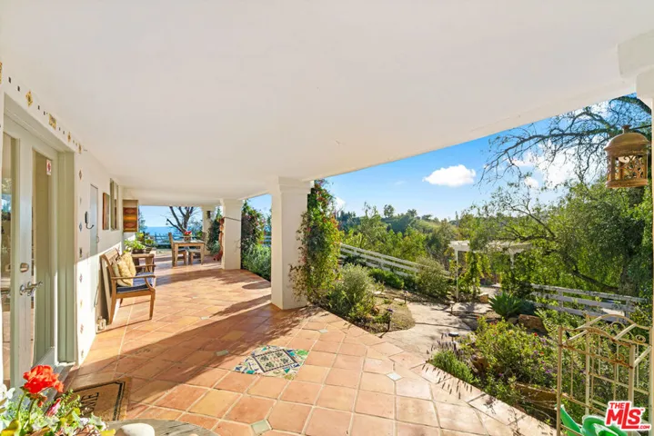 2300 Mcreynolds Road, Malibu, California 90265