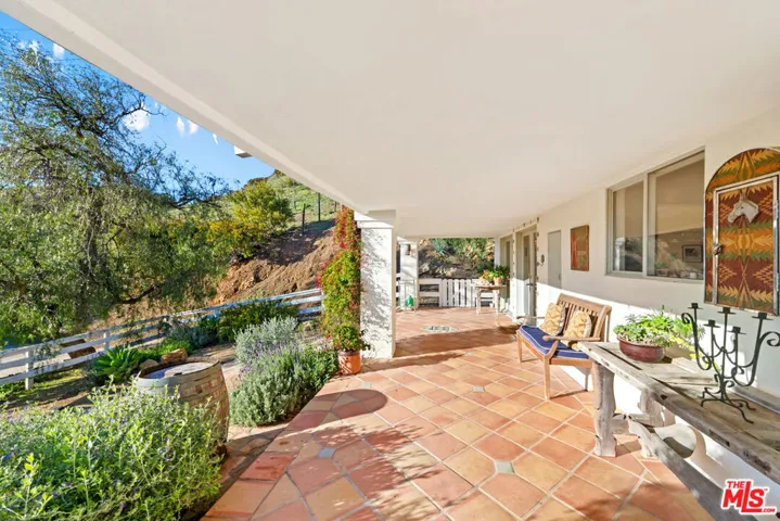 2300 Mcreynolds Road, Malibu, California 90265