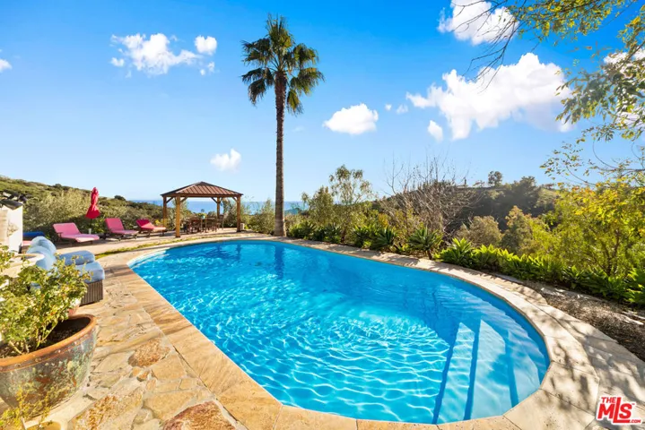 2300 Mcreynolds Road, Malibu, California 90265