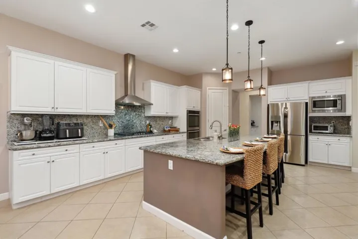 1710 Sugarbush Drive, Vista, California 92084