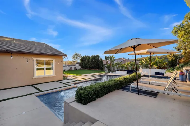 1710 Sugarbush Drive, Vista, California 92084