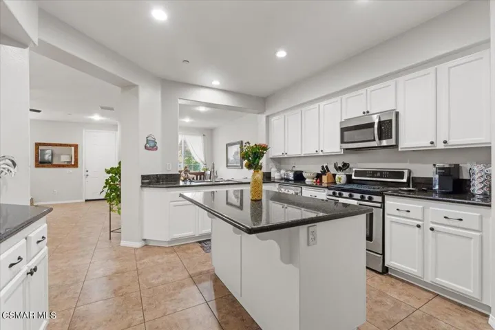 523 Garonne Street Riverpark