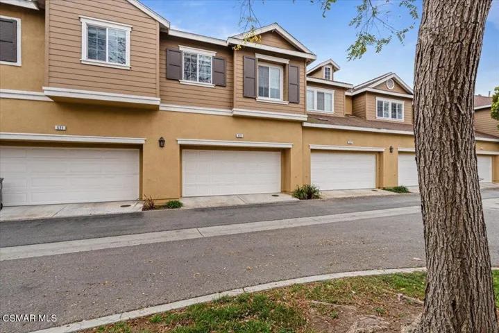 523 Garonne Street Riverpark