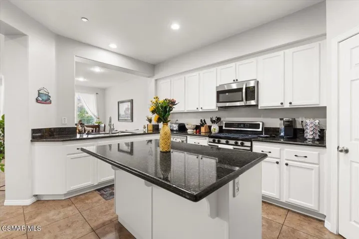 523 Garonne Street Riverpark
