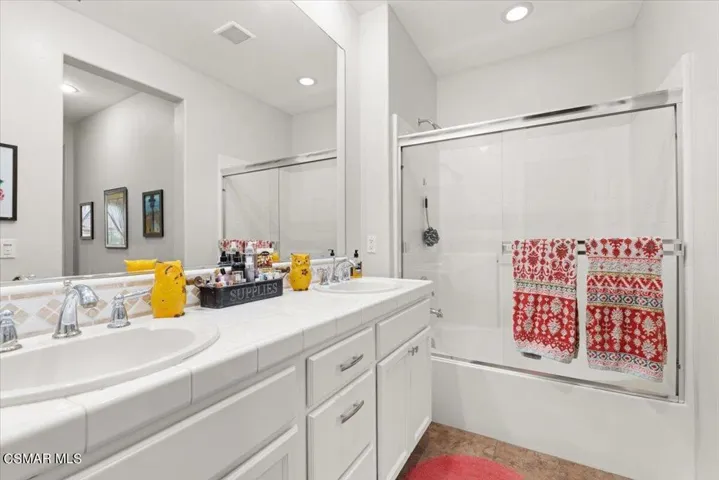 523 Garonne Street Riverpark