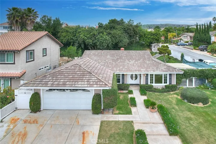 Spacious corner lot
