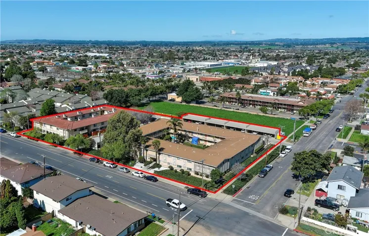 1001 & 1021 E Cypress Ave #2