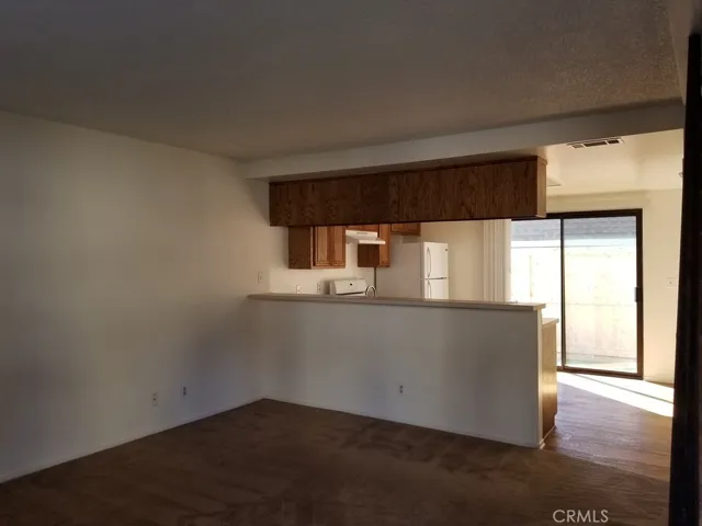 1001 E Cypress - 2BD #2