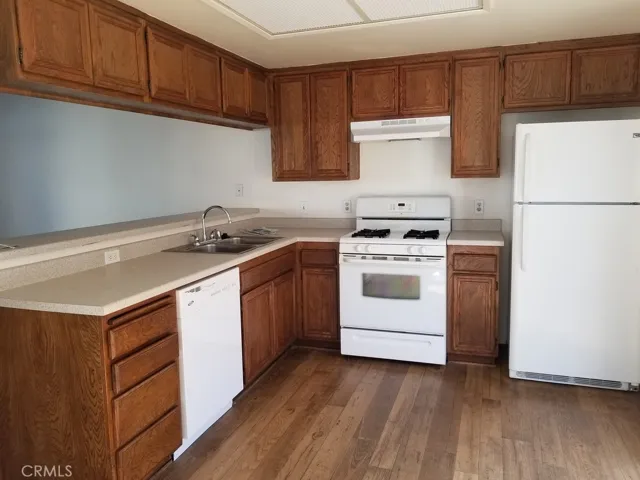 1001 E Cypress - 2BD #1