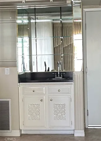 Wet Bar
