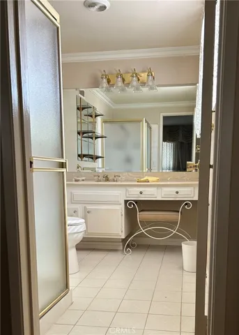 Master Bath-Vanity area