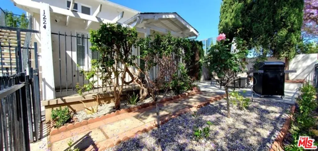 1224 21st Street A, Santa Monica, California 90404