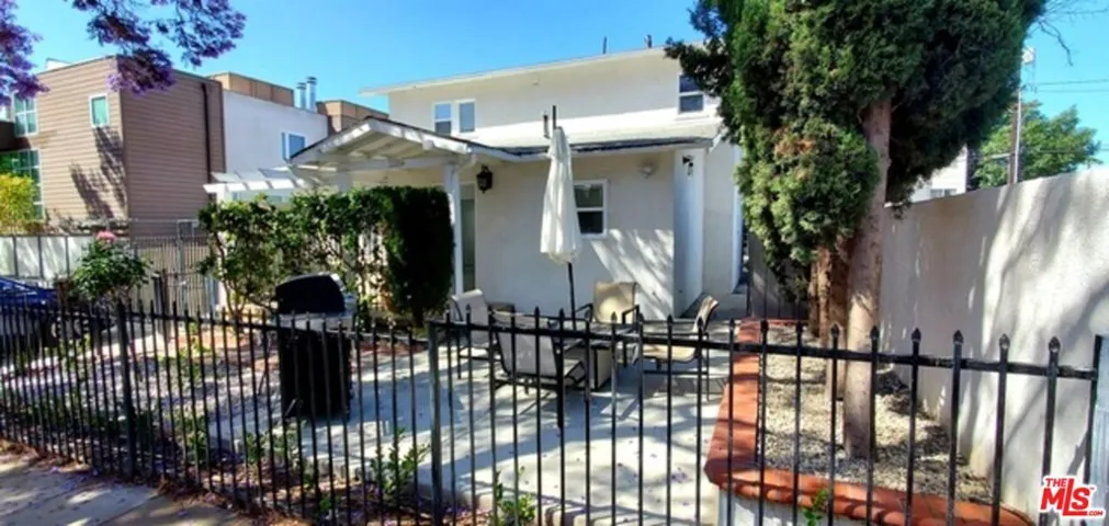 1224 21st Street A, Santa Monica, California 90404