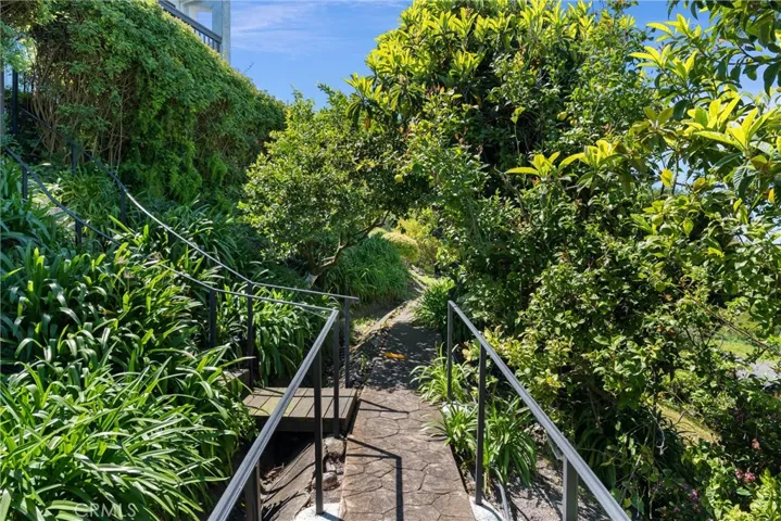 5 Yellow Brick Road, Rancho Palos Verdes, California 90275
