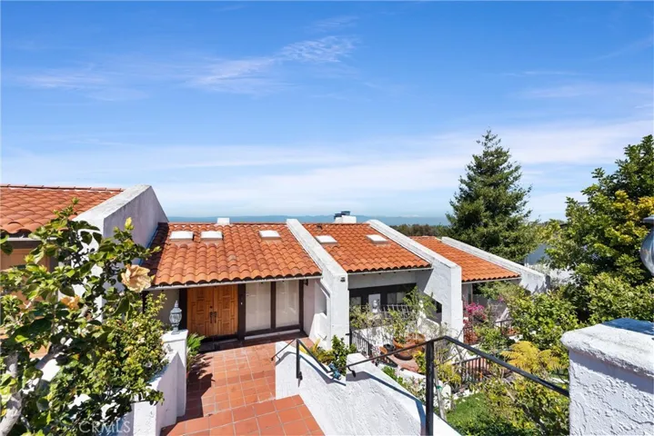 5 Yellow Brick Road, Rancho Palos Verdes, California 90275