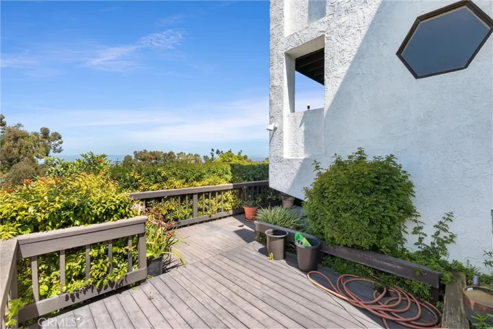 5 Yellow Brick Road, Rancho Palos Verdes, California 90275