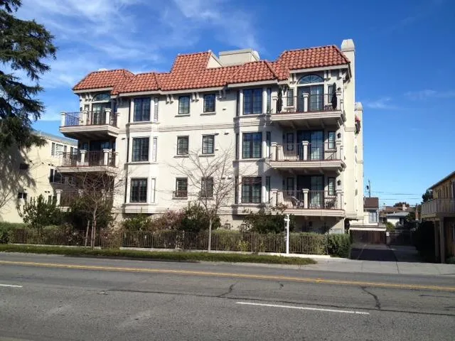 1226 El Camino 401, Burlingame, California 94010