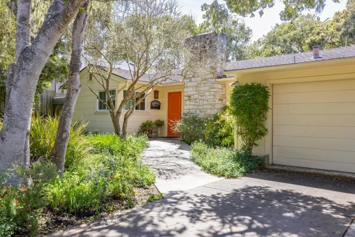 1132 Seaview Avenue, Pacific Grove, California 93950