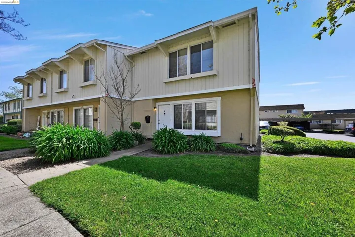27706 Del Norte Ct, Hayward, California 94545