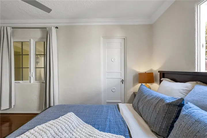 2160 Cedar Avenue, Long Beach, California 90806