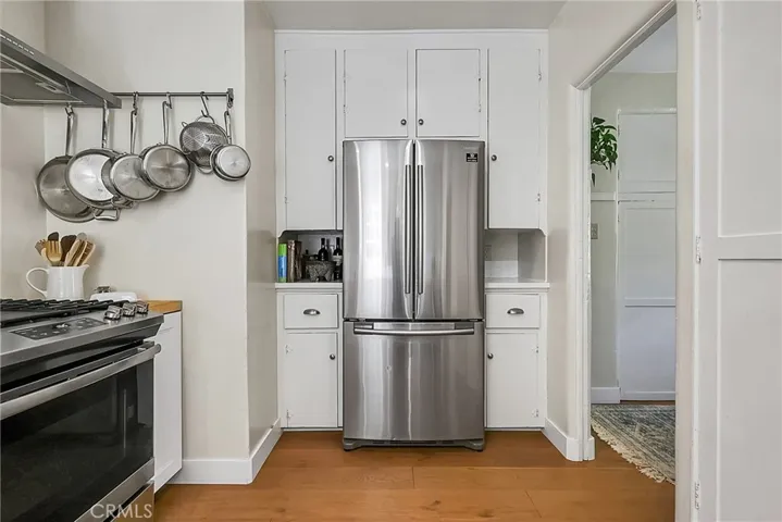 2160 Cedar Avenue, Long Beach, California 90806