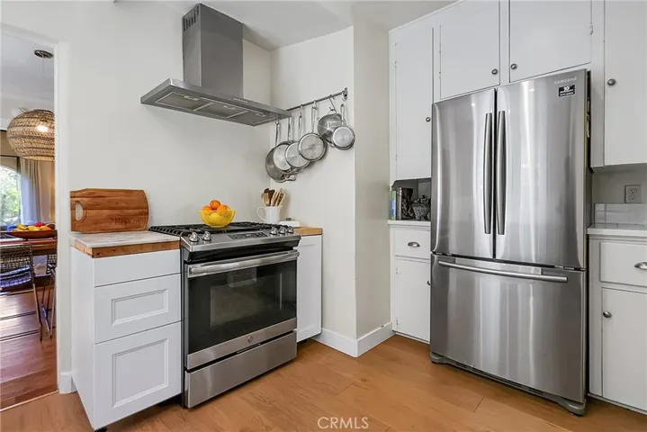 2160 Cedar Avenue, Long Beach, California 90806