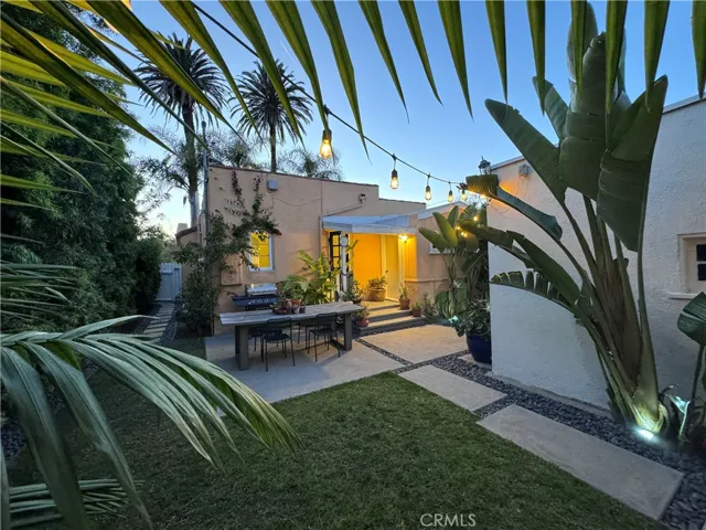 2160 Cedar Avenue, Long Beach, California 90806