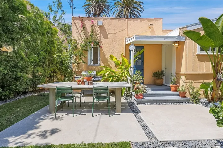 2160 Cedar Avenue, Long Beach, California 90806