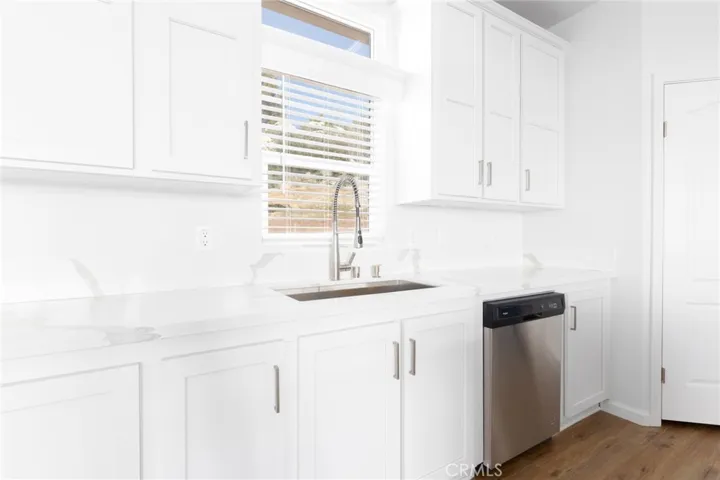 KITCHEN SINK AREA