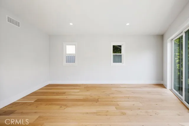7612 Cowan Avenue, Los Angeles, California 90045