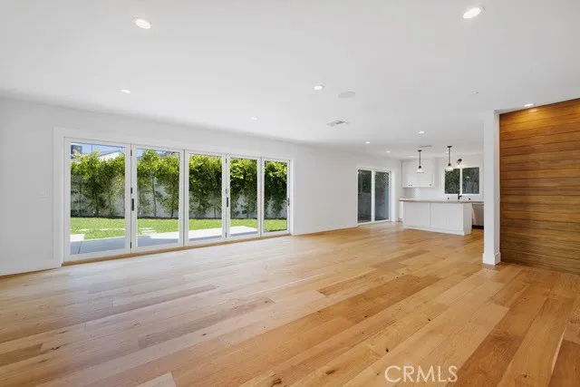 7612 Cowan Avenue, Los Angeles, California 90045