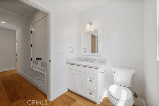 7612 Cowan Avenue, Los Angeles, California 90045